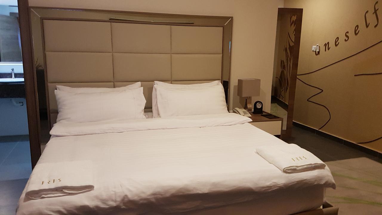 Iris Hotel Wuse 2 Abuja Ngoại thất bức ảnh