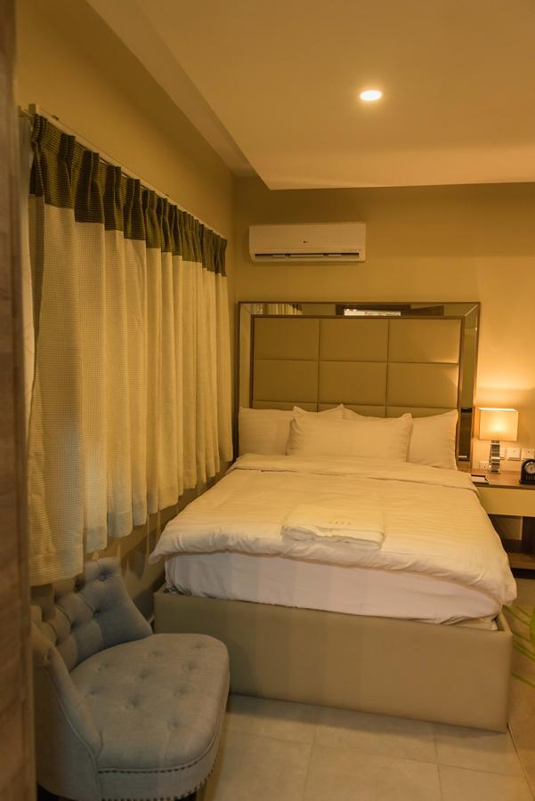Iris Hotel Wuse 2 Abuja Ngoại thất bức ảnh