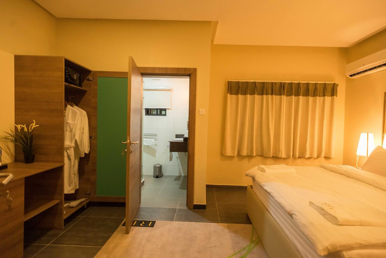 Iris Hotel Wuse 2 Abuja Ngoại thất bức ảnh