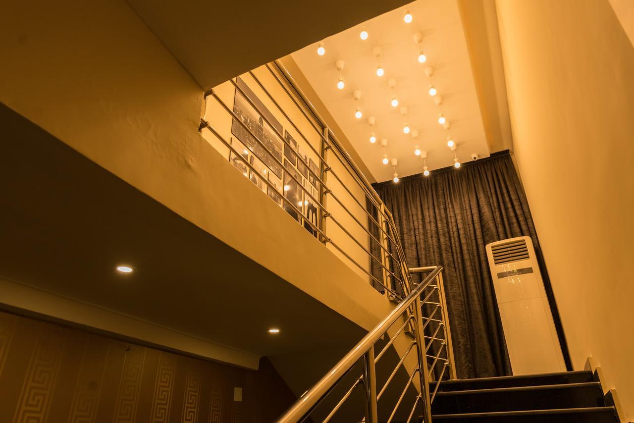 Iris Hotel Wuse 2 Abuja Ngoại thất bức ảnh