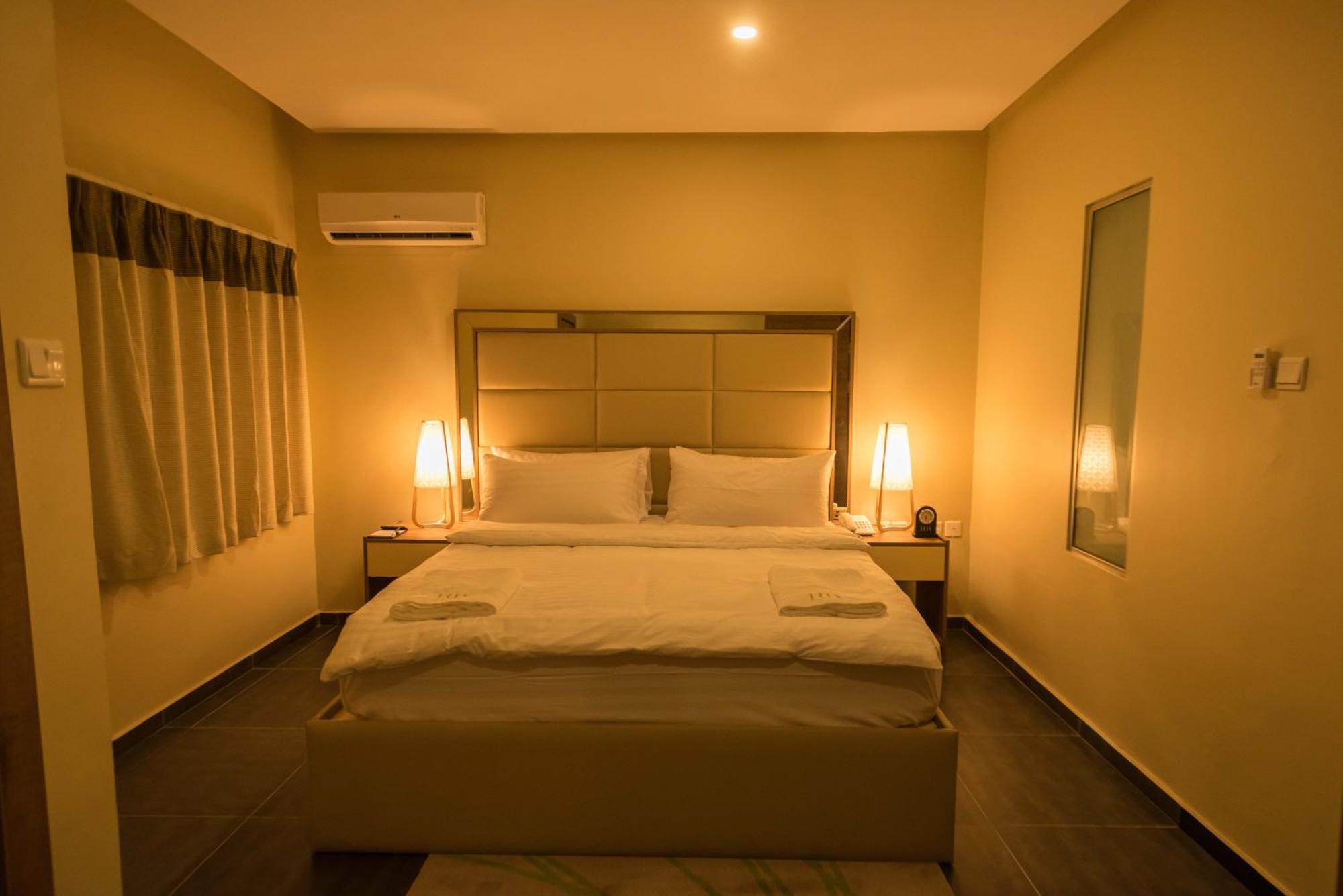 Iris Hotel Wuse 2 Abuja Ngoại thất bức ảnh